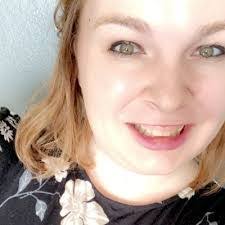 Alexandra Belden's Instagram, Twitter & Facebook