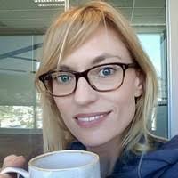 Elaine Lemmer's Instagram, Twitter & Facebook