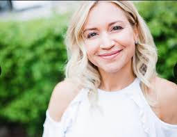 Find Airbnb Interior Designers