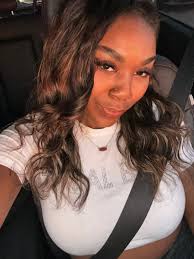 Micaela (@MicaelaElise)