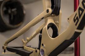 Maybe you would like to learn more about one of these? Santa Cruz Nomad Ein Bike Fur Alles Die Aufbaustory Bei Cycleholix De