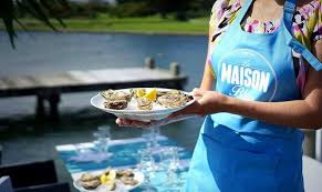 Degustation D Huitres N 3 De Nos Voisins Photo De La Maison Bleue Courseulles Sur Mer Tripadvisor