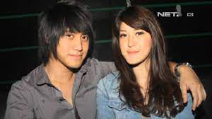Kevin aprilio dan elma princess dikabarkan 'putus sementara' karena masalah perbedaan keyakinan. Entertainment News Kevin Aprilio Dan Elma Princess Kembali Berpacaran Youtube