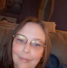 So we can't get Peter pan until aladdin and jasmine are done??? That's so  unfair I don't have the dreamlight for the realm😭😭😭😭😭