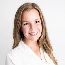 Melissa Heffelfinger's Instagram, Twitter & Facebook