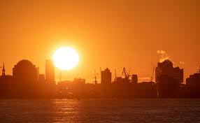 Durchstöbere die besten wandertouren in deutschland und schau dir interaktive karten der top 20 wanderwege an. Deutschland Sonnenaufgang In Hamburg Bild Des Tages Journal21