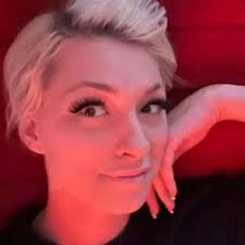 Holly Parker dead: Porn star and adult entertainer dies aged 30 - Irish  Mirror Online