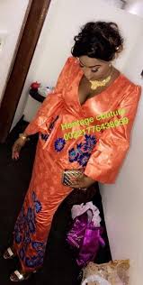 Robe broderie femme créole, antillais zinnia en vente robe africaine femme 2019 bazin. Bazin Couleurs Unique African Fashion African Dress African Fashion Ankara