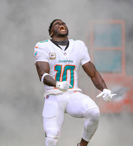 The Journey Don't Stop✌🏿 From the bottom of my heart, Thank You To the  entire @miamidolphins organization, my teammates, the staff, and most  importantly Fins Nation, for an unforgettable 4 years. From