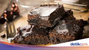 Dec 07, 2012 · padahal membuatnya sendiri di rumah tidak sulit, bahkan masuk ke dalam kategori jenis cake yang mudah dibuat. Ini Trik Bikin Brownies Yang Teksturnya Fudgy Lembut