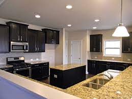 Katherine Kitchen Timberlake Tahoe Maple Espresso Cabinets Santa Cecilia Granite Standard Backsplash Boar Santa Cecilia Granite Espresso Cabinets New Homes