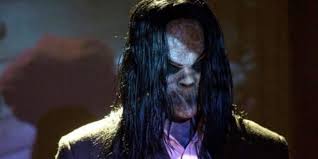 Nu suntem cei mai mari fani filme de groază, pentru că de cele mai multe ori sunt ridicole și pline de clișee. Video Acesta Este Cel Mai InfricosÄtor Film Al Tuturor Timpurilor Care Sunt Celelalte Filme De GroazÄ Din Top Observi Ro