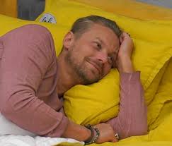 He is an actor, known for capri (2006), scrivilo sui muri (2007) and la fidanzata di papà (2008). Davide Silvestri Gf Vip 6 Cousin Of Kekko Silvestre Of Moda Newsylist Com