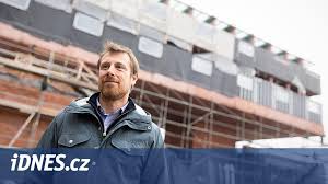 Z půlky si na sebe musíme vydělat, říká šéf vzdělávacího centra Sféra