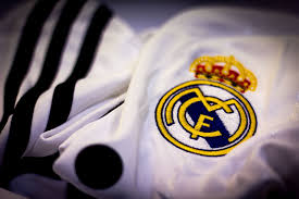 The club has traditionally worn a white home kit since. Real Madrid Logo Wallpapers Top Free Real Madrid Logo Backgrounds Wallpaperaccess