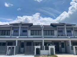 No wonder it is thronged by tourists and job seekers all over the year. Below Market Value Bmv Property In Malaysia Elelong