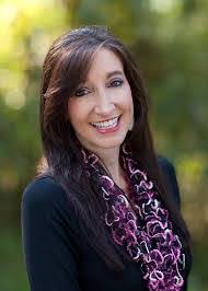 Mary Masters's Instagram, Twitter & Facebook