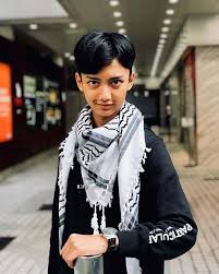 Tanggal lahir rara al abshor. Biodata Gus Azmi Askandar Lengkap Foto Pacar Umur Keluarga Dan Ig Asli