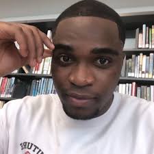 🎙️ « Le Cameroun des année 2000 ne jouait pas au ballon. Ce n'était que  des longs ballons, la lutte, puis