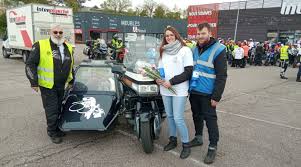 Euvezin. Richard, Valentin et Mylène : « Une rose, un espoir » en famille