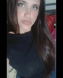 Hola Linda Noche que Gusto berte otra vez Luchi sigues igual de hermosa y  más con esos hojos un Beso 😘 💋 mami 🎶