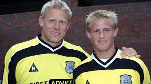 This is the national team page of karriereende player peter schmeichel. Sportmob Top Facts About Kasper Schmeichel