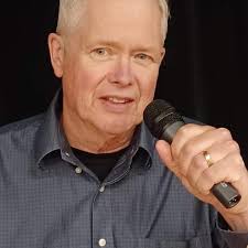 How to learn to play the bass guitar?