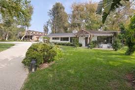 5 Celebrity Homes In Malibu And A Look Inside Of Them The Mark Grether Group