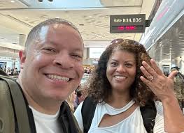 Robyn (Lucas) Carmichael (@robynlwriter) • Instagram photos and videos