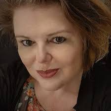 Diane Poll's Instagram, Twitter & Facebook