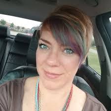 Darcy Lemon's Instagram, Twitter & Facebook