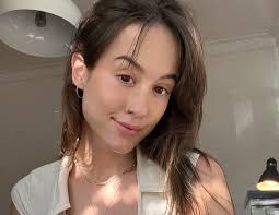 All You Need To Know About Jules Ari, YouTube Content Creator & Social  Media Influencer