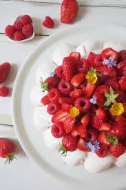 Recette Pavlova Aux Fruits Rouges Pavlova Recette Pavlova Dessert Aux Fruits