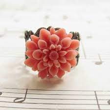 Sale Pink Coral Flower Ring Dahlia Flower Ring Filigree Ring Etsy Pink Flower Ring Vintage Style Rings Flower Ring