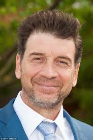 Nick Knowles