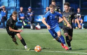 Розрахований на 34 915 глядачів. U 19 Lviv Razom Z Ruhom Silnishogo Ne Viyavili Oficijnij Sajt Klubu Pfk Lviv
