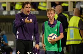 Federico chiesa cavaliere omri (italian pronunciation: La Mamma Si Confessa Io Moglie E Madre Tutta Chiesa E Pallone