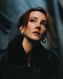 Eliza Wise's Instagram, Twitter & Facebook