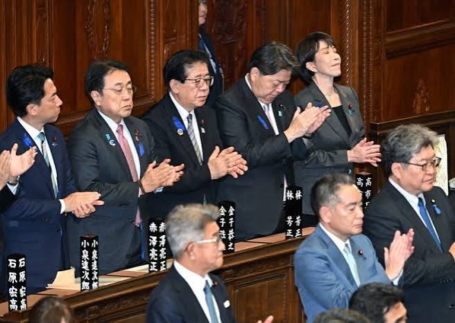 皇室典範改正案が衆院通過 今国会で成立の公算大 | 毎日新聞