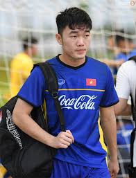 Nhà vợ lương xuân trường hé lộ bức ảnh đầu tiên lễ ăn hỏi. Cong PhÆ°á»£ng VÄƒn Toan Ä'á»•i Kiá»ƒu Toc Chong Máº·t Xuan TrÆ°á»ng Chá»‰ Thich Tháº¿ Nay Phong Cach Sao Viá»‡t Giáº£i Tri
