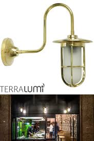 Vergitterte Aussenlampe Aus Messing Gefertigt In Irland Lampe Eingangsbeleuchtung Aussenlampe