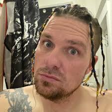 A couple nollie flips i filmed of the homies the the other night