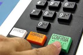 TSE comemorará 30 anos da urna eletrônica e mira combate a fake news