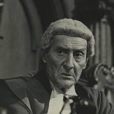 Francis Compton's Instagram, Twitter & Facebook