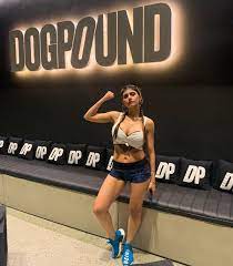 That is around 384 crores in indian rupees. Mia Khalifa Age Height Biography 2020 Wiki Net Worth Boyfriend