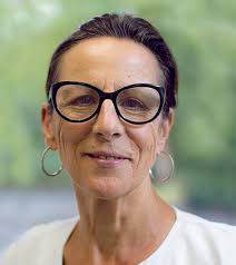 Carole Hebert's Instagram, Twitter & Facebook