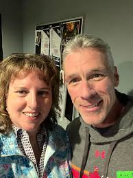 1984/85 grad reunion with large group photo