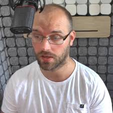 Behind the Hörbuch zu...