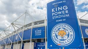 Der besitzer des englischen fußballklubs leicester city ist beim absturz seines hubschraubers ums leben gekommen. Tragischer Helikopter Absturz Leicester Besitzer Ist Tot