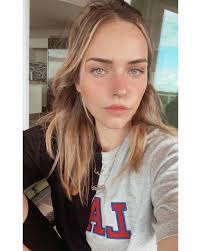 Minnie West : r/PrettyGirls